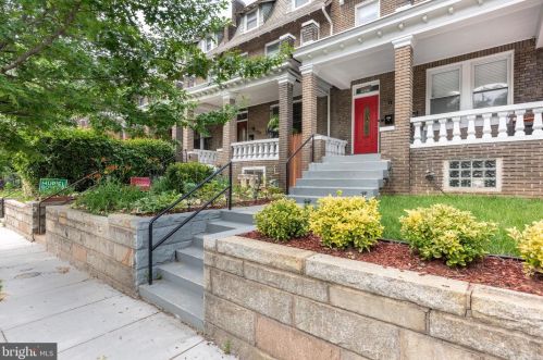 2220 Capitol St, Washington, DC 20002-1104