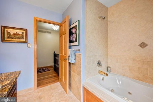 8315 Collins Ave, Camden NJ  08109-3568 exterior