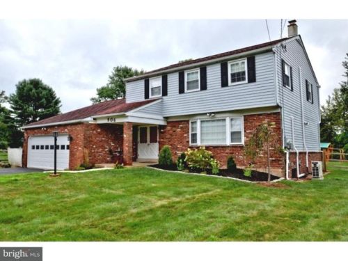 906 Garfield Ave, Lansdale, PA 19446-5515