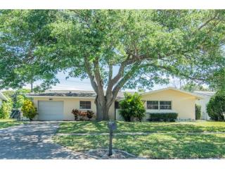 683 Brookfield Dr, Largo, FL 33771-1404