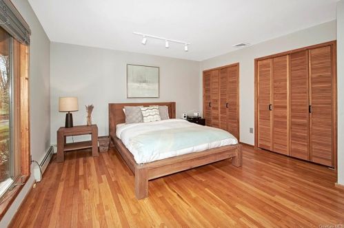 3 Banks Hill Rd, Pleasantville NY  10570-2453 exterior