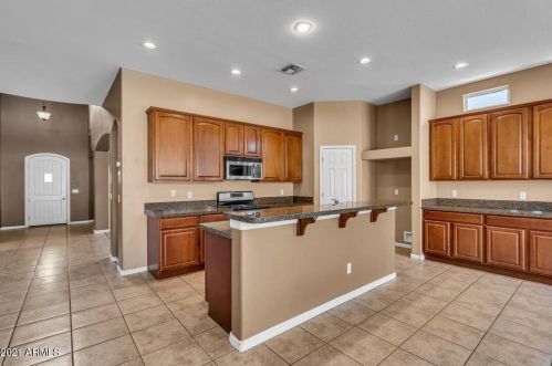 3037 Sunnyvale Ave, Gilbert AZ  85295-7659 exterior