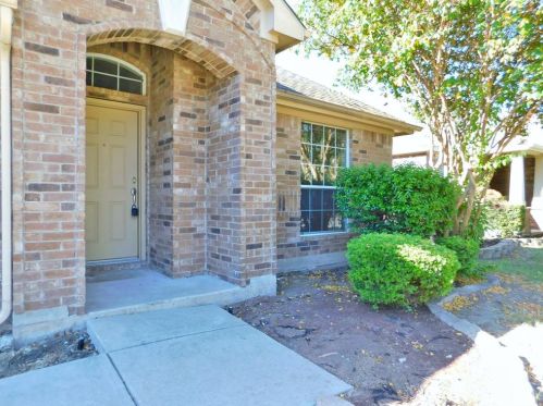 2112 Scott Creek Dr, Oak Point TX  75068-4863 exterior