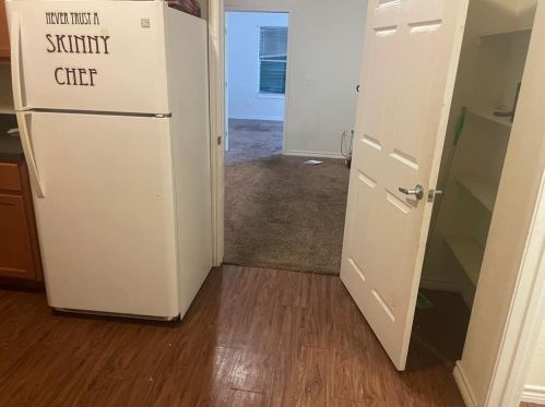 4710 Avenue, Galveston TX  77551-0049 exterior