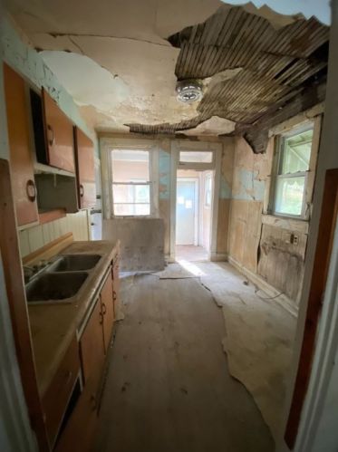 419 Maytide St, Pittsburgh PA  15227-1847 exterior