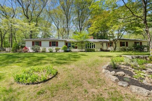 264 Kent Dr, Warwick, RI 02818-2411
