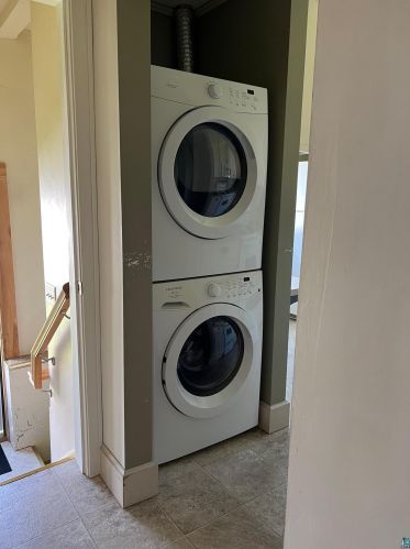 2717 22 Ave, Duluth MN 55806-1631 exterior