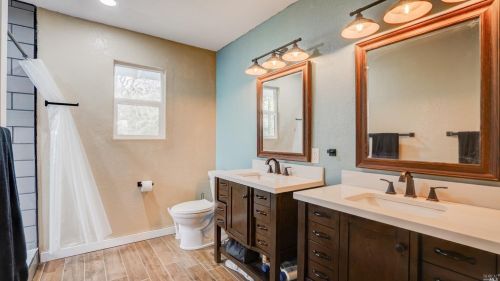 245 Wykoff Dr, Vacaville CA  95688-3546 exterior