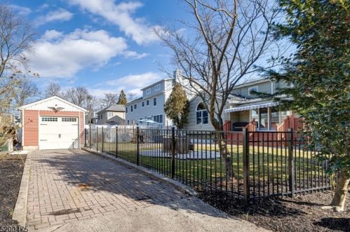 21 Normandie Pl, Cranford NJ  07016-1961 exterior