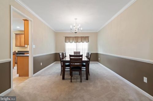 608 Archibald Ln, Florence NJ  08518-4010 exterior