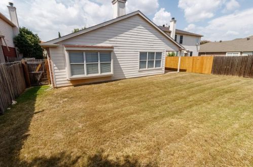 8059 Southern Pine Way, Fort Worth TX  76123-2069 exterior