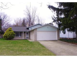164 Westbrook Dr, Cleveland, OH 44132-1351