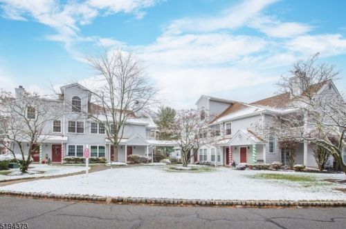 64 Homestead Ln, Lincoln Park, NJ 07035-2048