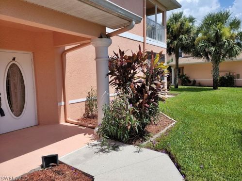 20028 Lake Vista Cir, Lehigh Acres, FL 33936-7632
