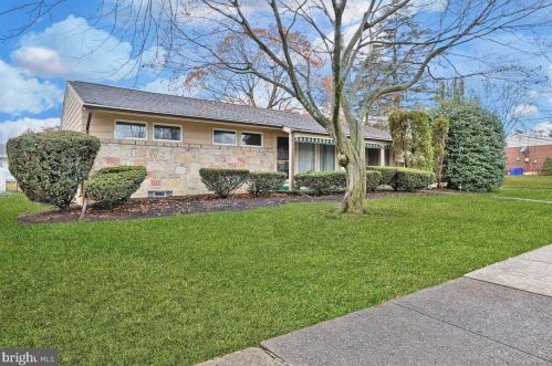 118 Runson Rd, Camp Hill, PA 17011-2738
