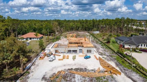 5691 Hidden Oaks Ln, Naples, FL 34119-1101