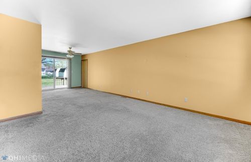 2302 Shaker Dr, Valpo IN  46383-3249 exterior