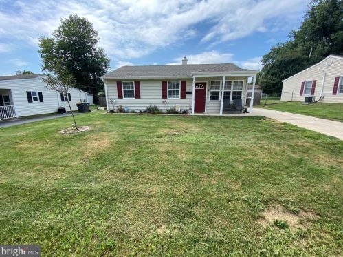 12 Angola Rd, New Castle, DE 19720-3519