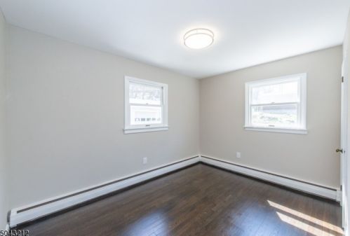 101 Mine Hill Rd, Oxford NJ  07863-3064 exterior