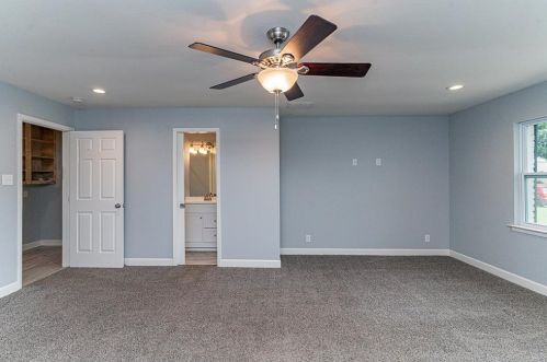 4805 Westlake Dr, Fort Worth TX  76132-1516 exterior