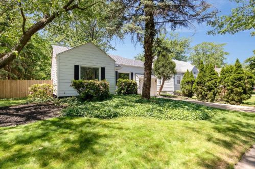 8408 White Oak Ave, Hammond IN  46321-1923 exterior