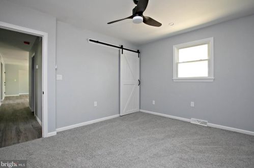 100 Oxford Ave, Berlin Boro NJ  08009-9347 exterior