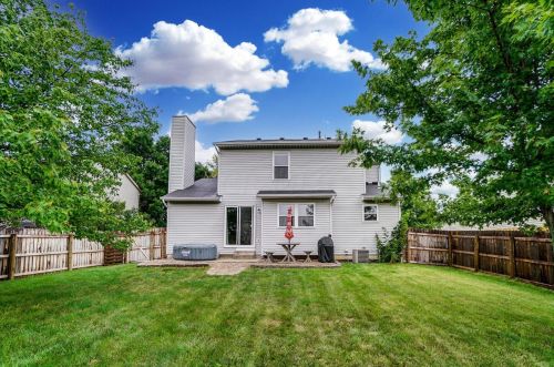 1090 Wesley Dr, London, OH 43140-2151