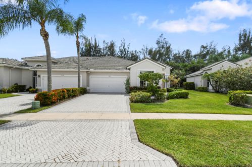7888 Rockford Rd, Boynton Beach, FL 33472-2524