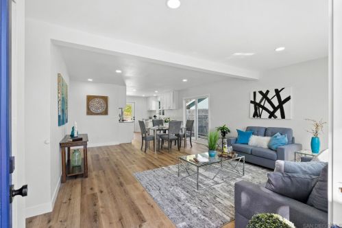 1074 Worthington St, San Diego CA  92114-5042 exterior