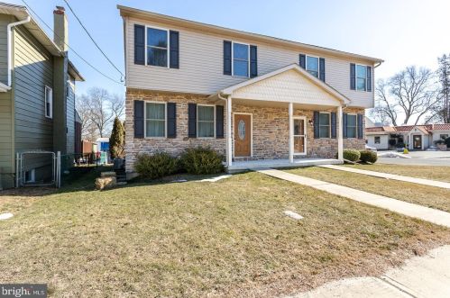 904 Main St, Bally, PA 19503-9718
