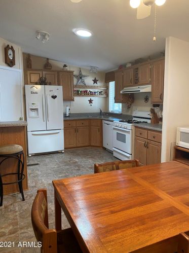8314 Desert Trl, Mesa, AZ 85208-4736