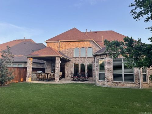 604 Sandy Ln, Lewisville TX  75022-4509 exterior