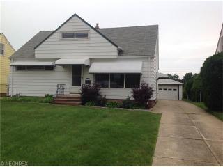 29759 Phillips Ave, Willowick, OH 44092-2211