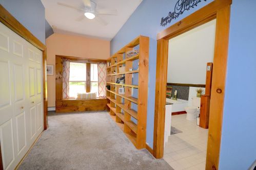 85 Broadway, Derry NH  03038-2019 exterior