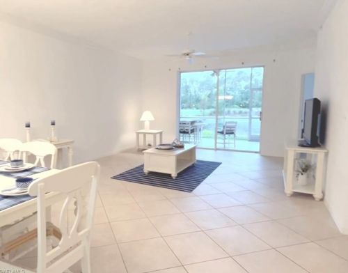 8440 Naples Heritage Dr, Naples, FL 34112-2786