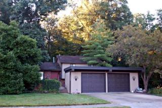 5280 Woodglen Rd, Columbus, OH 43214-1326