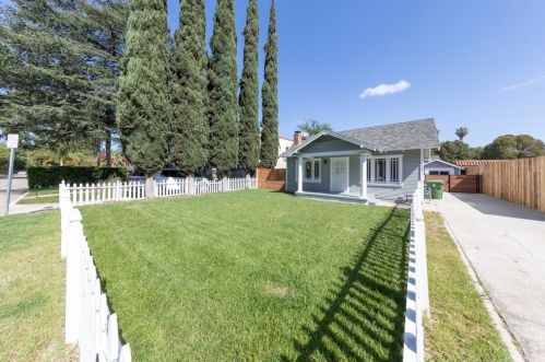 11101 Sarah St, North Hollywood, CA 91602-1732