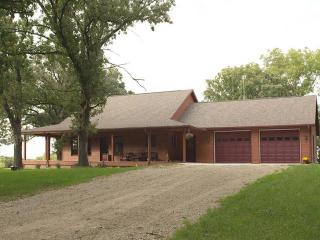 19266 420th St, Neils, IA 50453-7472