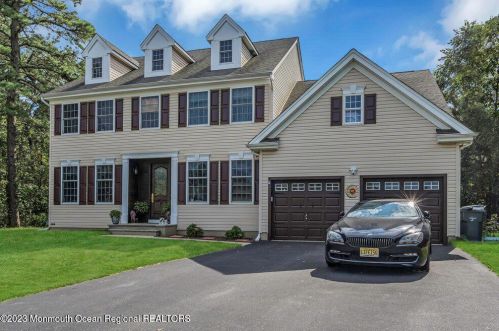 16 Lighthouse Ct, Bricktown, NJ 08723-6298