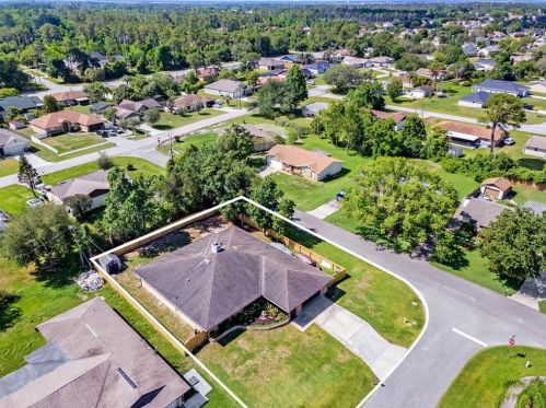 1647 Nantucket St, Deltona, FL 32725-7510