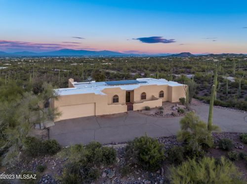 4900 Jojoba Dr, Tucson, AZ 85745-9410