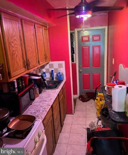 1733 Holbrook St, Washington DC 20002-2908 exterior