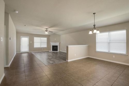 2216 Eppright Dr, Oak Point, TX 75068-0199
