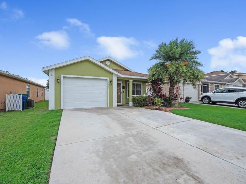 12301 48th Loop, Oxford, FL 34484-9604