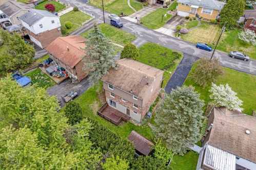 212 Halsey Dr, Mckeesport PA  15132-7510 exterior