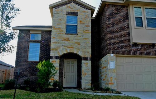 174 Meadow Grove Dr, Conroe TX  77384 exterior