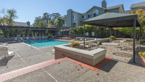 16 Eucalyptus Knoll St, Mill Valley CA  94941-2287 exterior