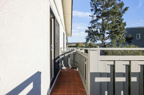 448 Cypress Ave, Princeton By The Sea CA  94019-1602 exterior