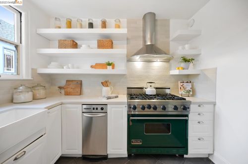 1230 Holman Rd, Oakland CA  94610-2541 exterior