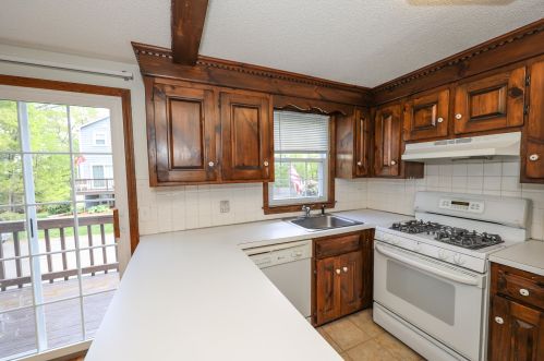 129 Cannongate Iii, Nashua NH 03063-1951 exterior